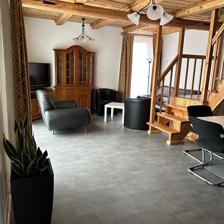 1852 Landgasthof- Ferienwohnung Elze Bagian luar foto